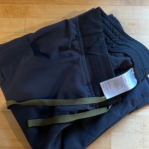 Figs quiet navy scrub pants with green string